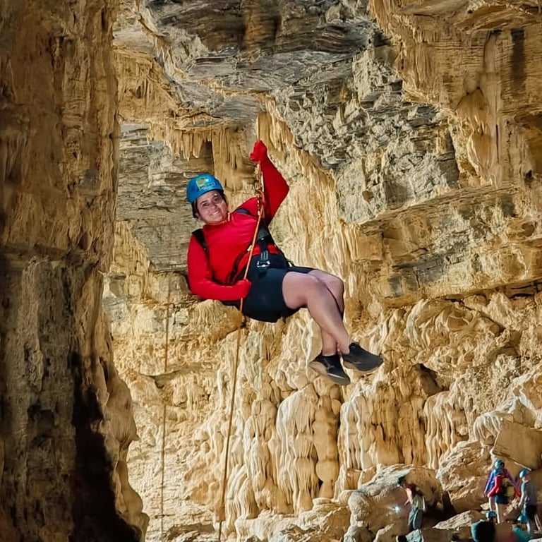 Visitemambai.com.br - Caverna Lapa das Dores