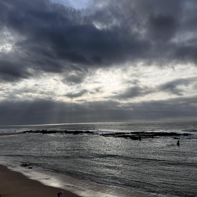 Moody sea view from Umdloti self catering studio apartment