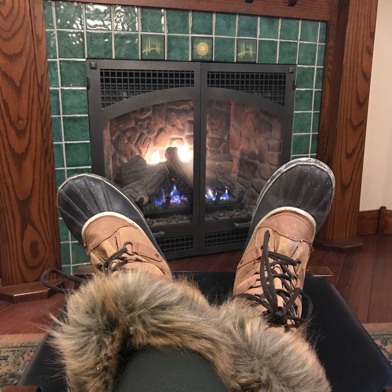 Don't take off your boots at the Five Pine Lodge in Sisters Oregon the Willitts are scary