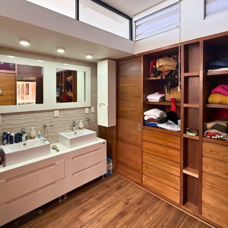 Baño principal casa en venta Bosque Real Las Plazas