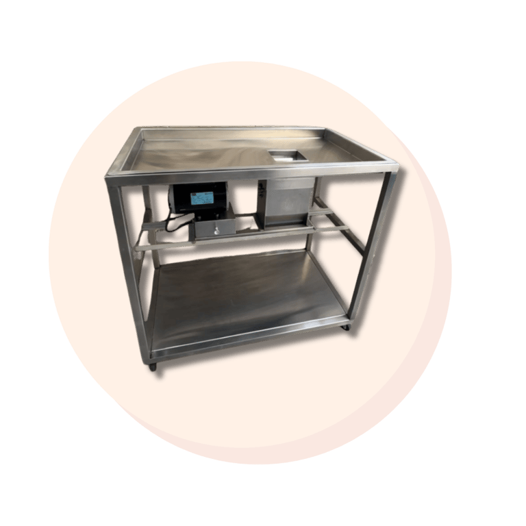 Mesa de montaje para deshebradora de alimentos