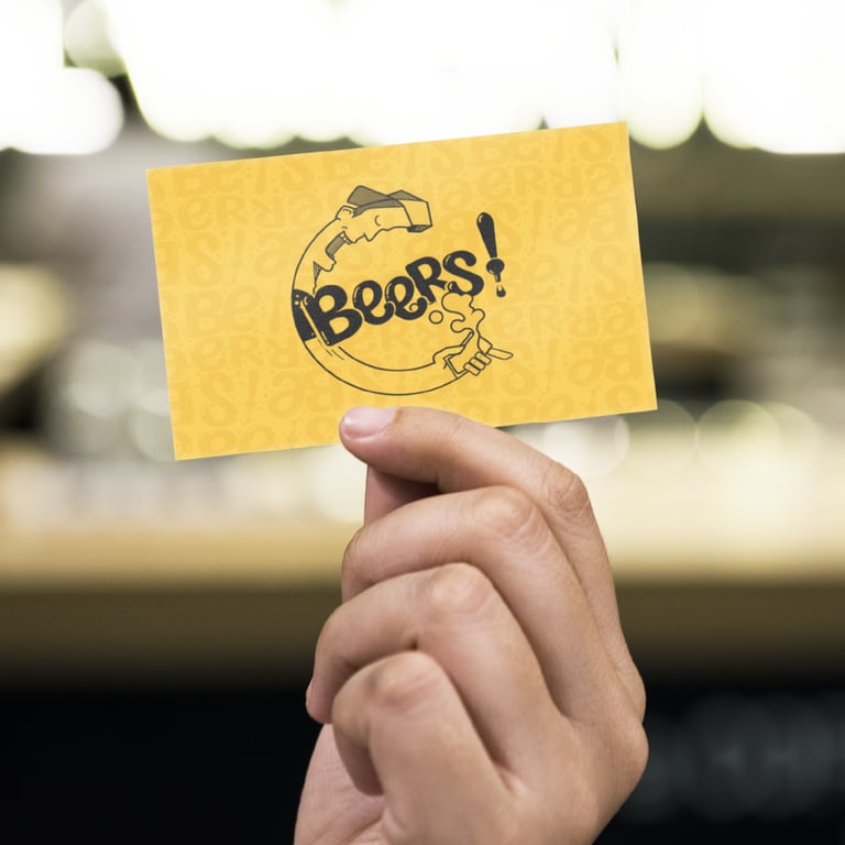 Carte de Visite pour BEERS! avec logo jaune, design par Marion Guizzardi, directrice artistique, Montpellier.