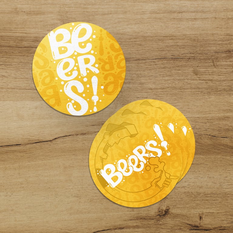 Sous-bocks personnalisés BEERS! Deux logos en jaune, design par Marion Guizzardi, directrice artistique, Montpellier.
