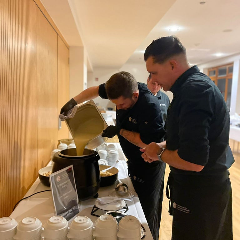 Catering Crew von Klink-Eberhard