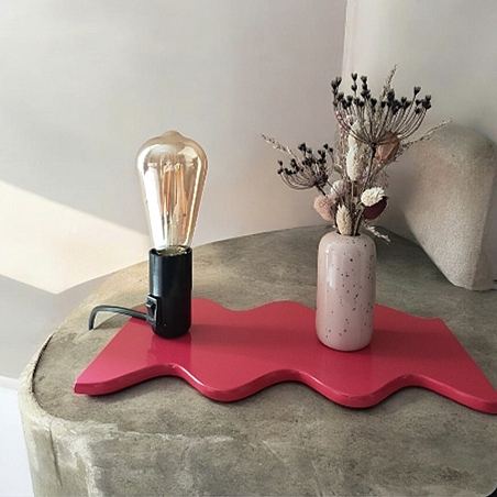 luminaire artisanal en acier upcyclé collection Memphiis bis rouge fraise