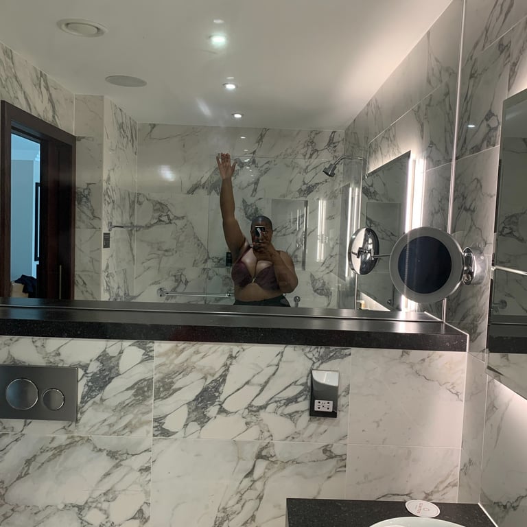 Sable Gold Kinky gfe Hotel Luxembourg