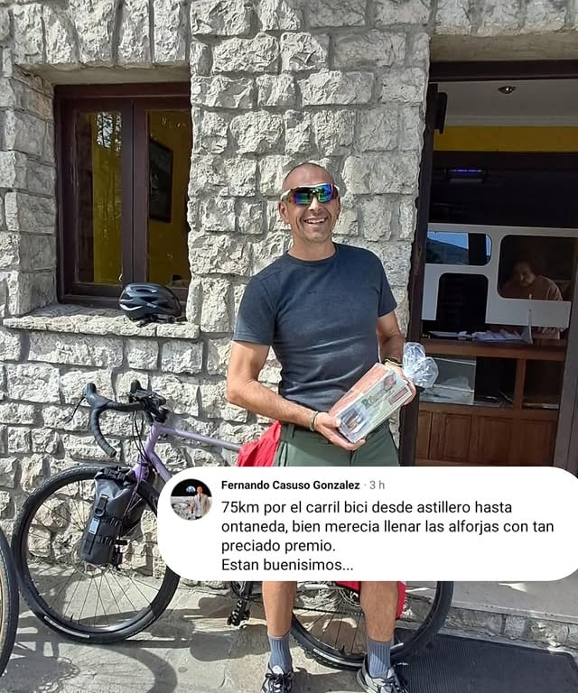 Hombre comprando sobaos