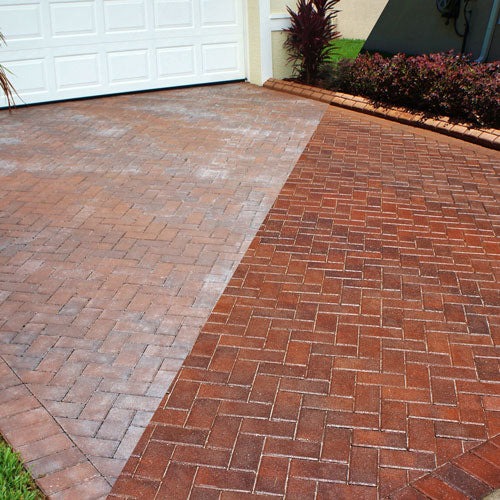 Gray Duck Pro Wash applying protective sealant to residential pavers during professional paver seali