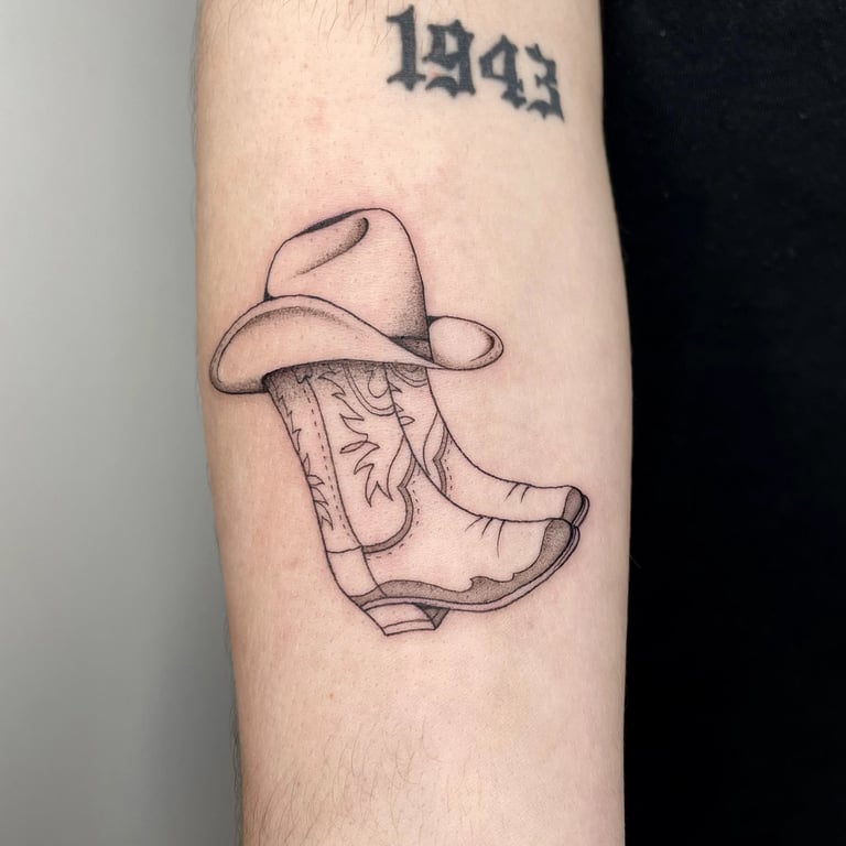 petit tatouage de santiag à Big Foot Bayonne