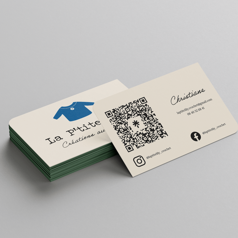 Carte de visite La Ptite Lily : format rectangulaire avec deux angles opposés arrondis