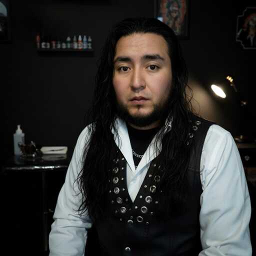 Tatuador en los reyes la paz, cristian caballero tattoo