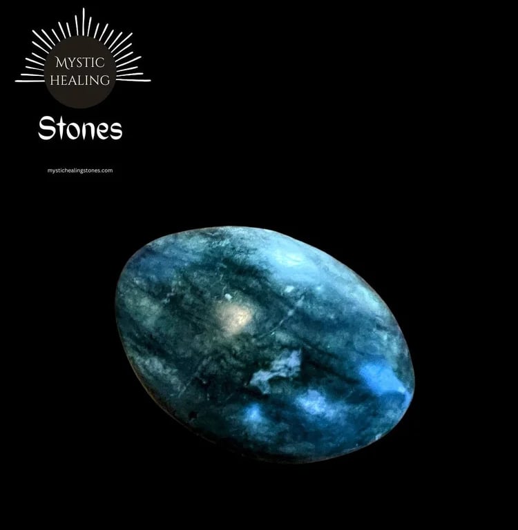 Serpentine Palm Stone