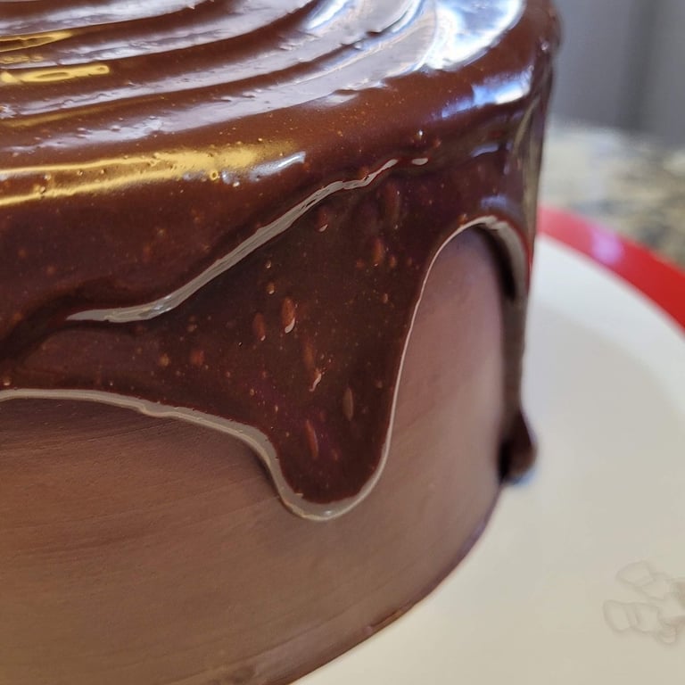 Bolo recheado de aniversário para encomendar