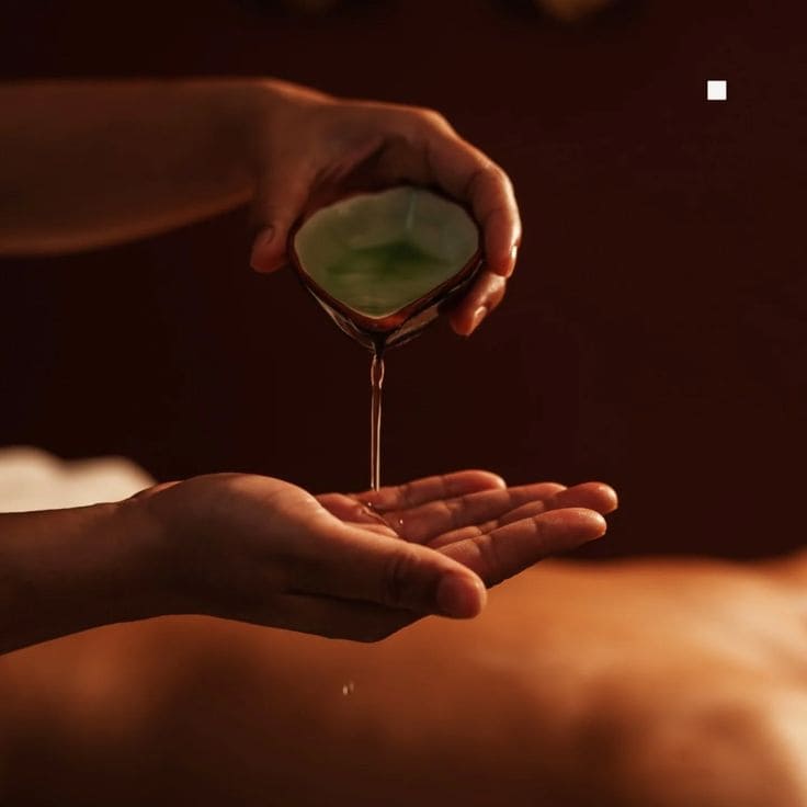 Massage aux huiles chaudes - Medi Kiss Dermaclinic Bruxelles