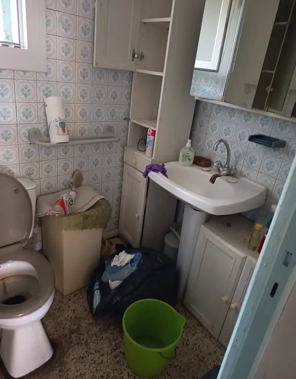 salle de bain avant intervention Alès
