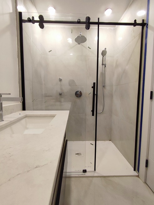 #APAMACONTRACTING #BURNABY #VANCOUVER #GLASSPARTITION