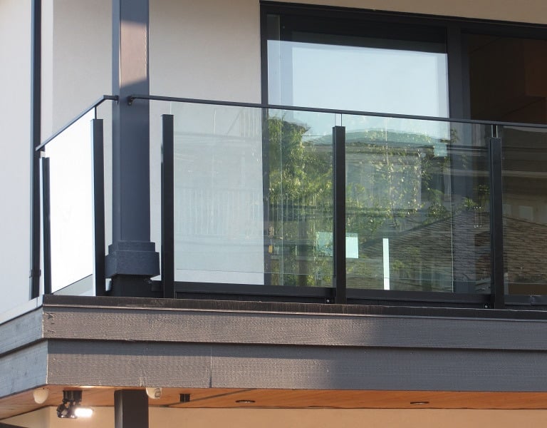 #APAMACONTRACTING #BURNABY #VANCOUVER #GLASSRAILING
