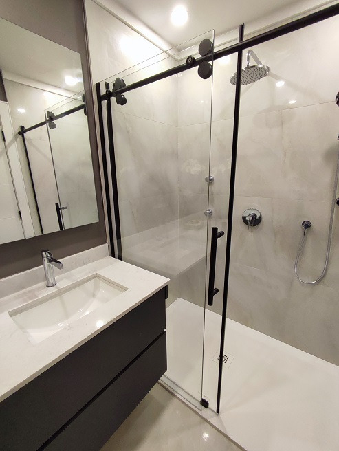 #APAMACONTRACTING #BURNABY #VANCOUVER #GLASSPARTITION