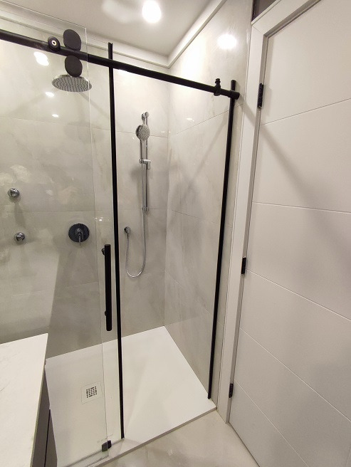 #APAMACONTRACTING #BURNABY #VANCOUVER #GLASSPARTITION