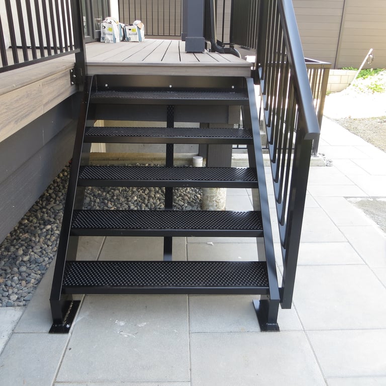 #APAMACONTRACTING #BURNABY #VANCOUVER #ALUMINUMSTARCASE