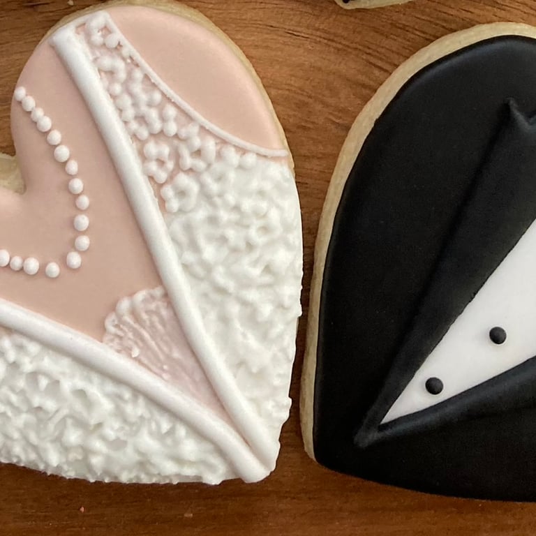 bride and groom cookies; wedding cookies; wedding shower cookies