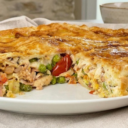 Chicken and vegetable puff pastry pie