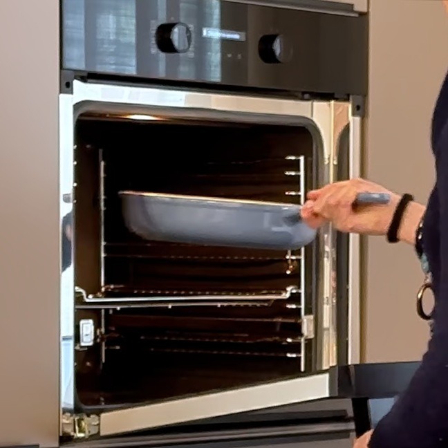 Pre-riscaldare una padella adatta al forno