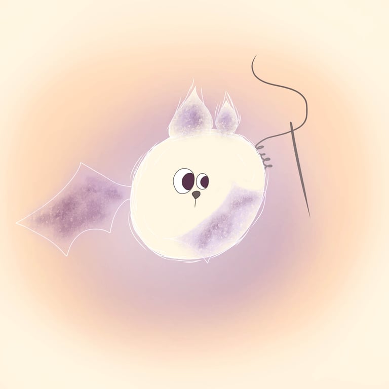 Niflounette, petite chauve-souris cousue en tissu aux tons pastel, pensée comme un compagnon textile doux.