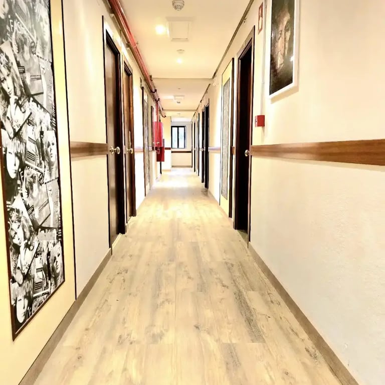 pasillo-hotel-castilla-fuenlabrada