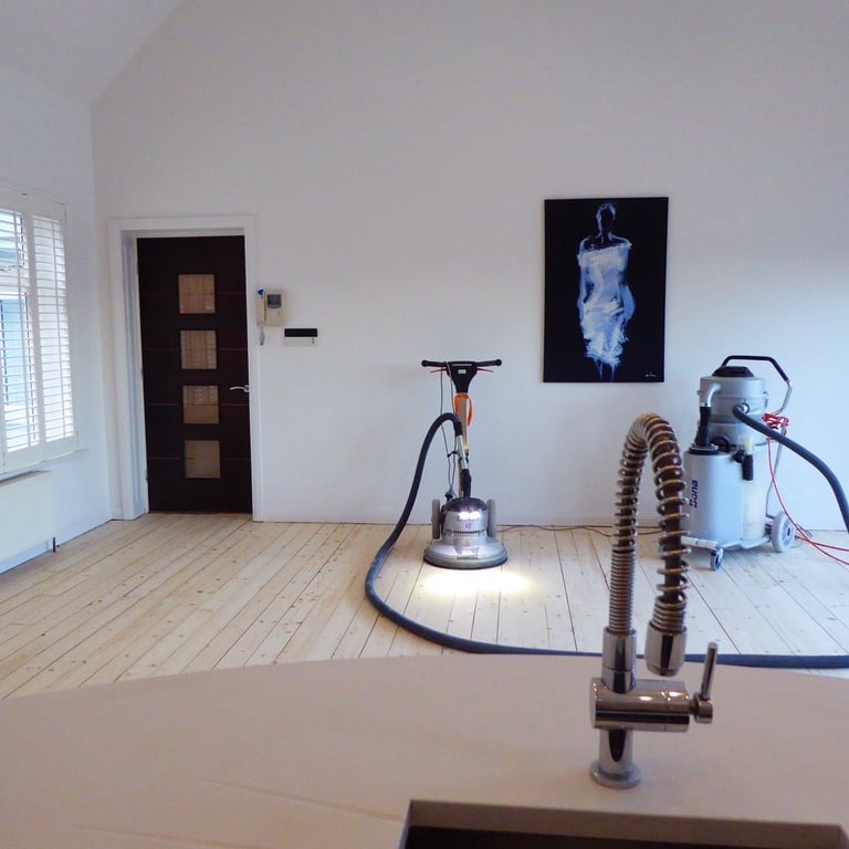 Domestic Hardwood Refinishing, Sanding, Sealing and Polishing