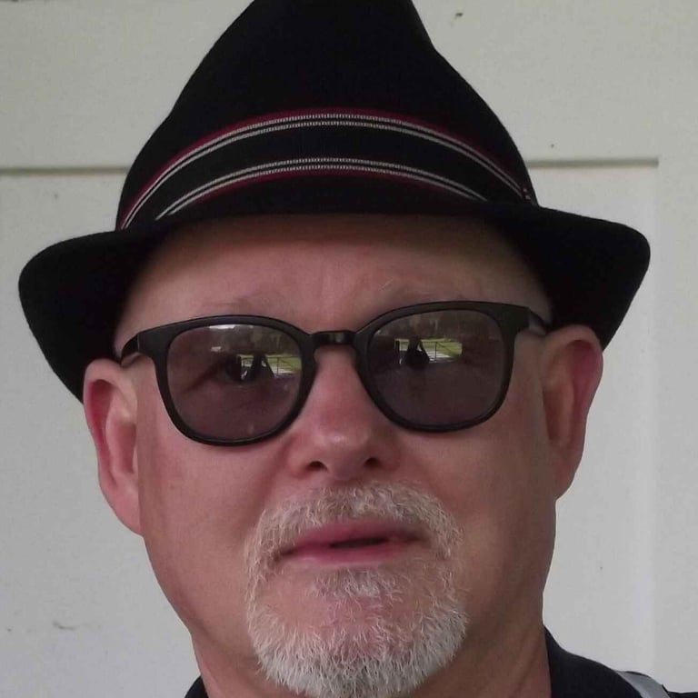 darrel hull (daz) director of dazinthehat.com