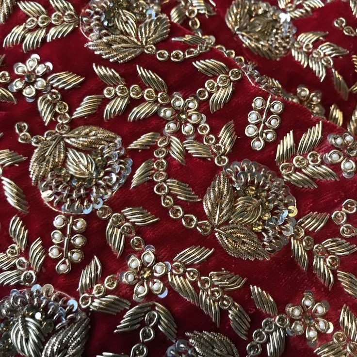 Traditional dapka and zari applique motif for wedding saree blouse