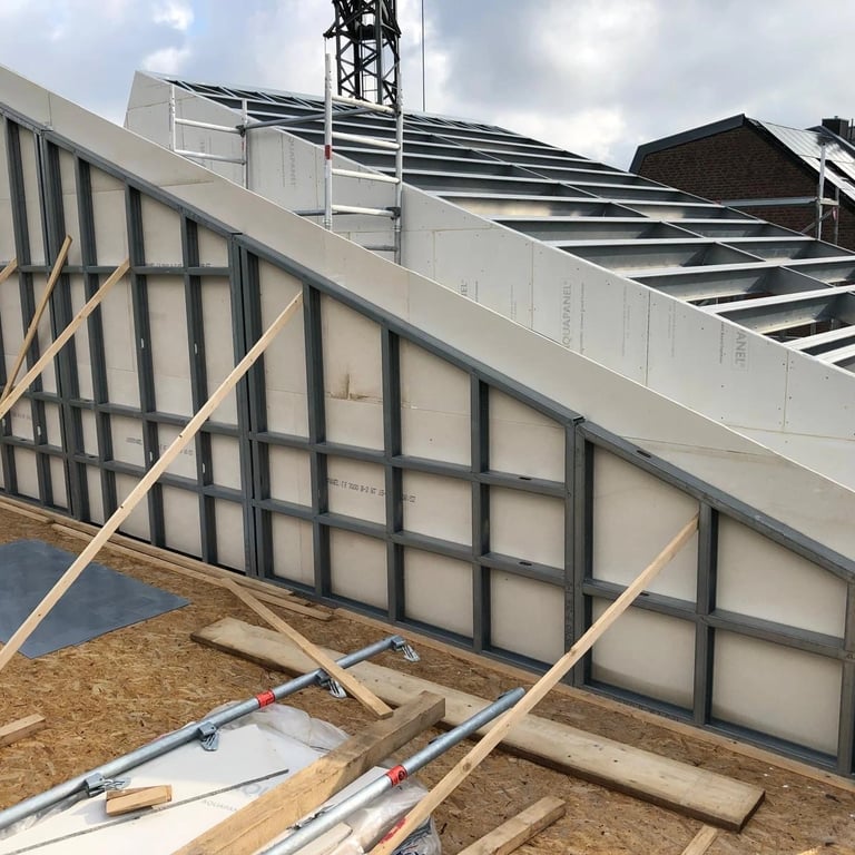 Konstrukcja dachu domu jednorodzinnego w systemie szkieletowym Be Steel