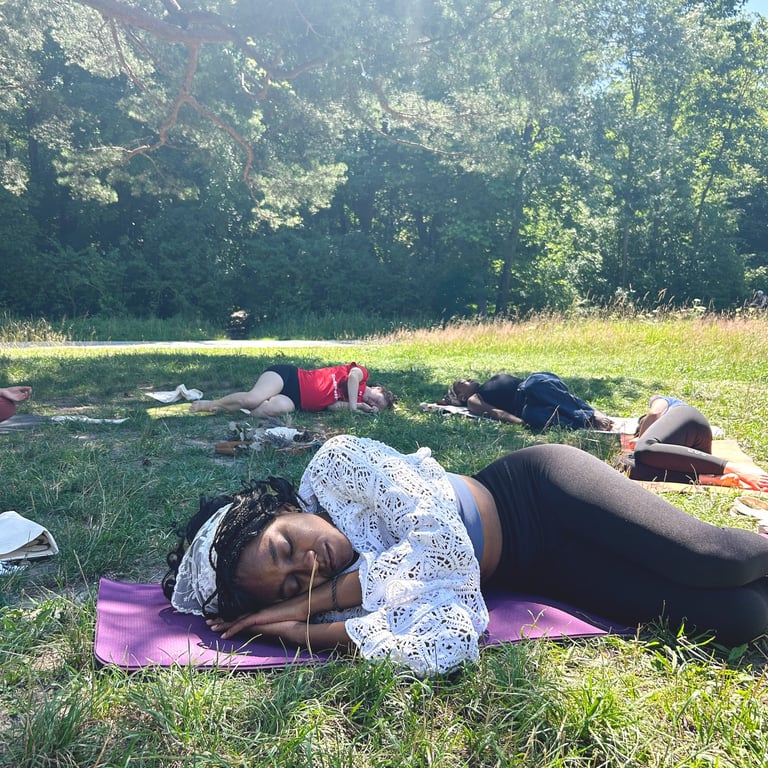 Designed Yoga Circle of Love Münich