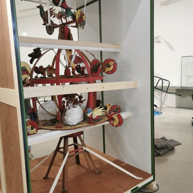 oeuvre protégée en caisse sur mesure par well art transport , pour un transport sécurisé