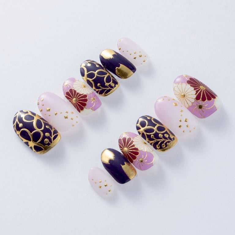 月下美人のネイルチップ