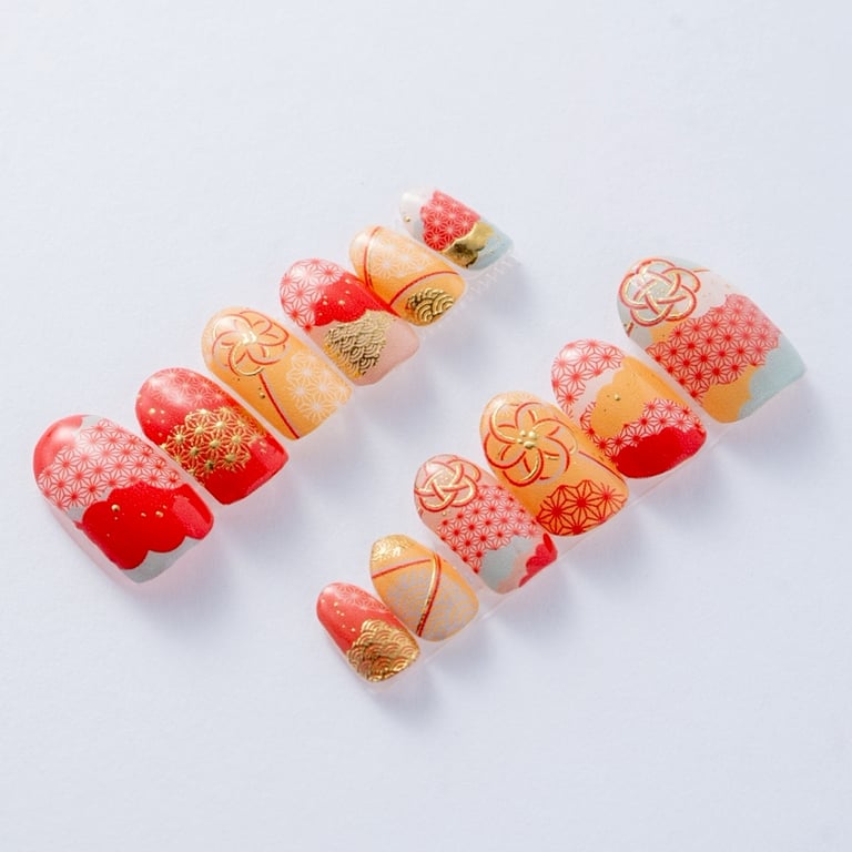 心和万象のネイルチップ