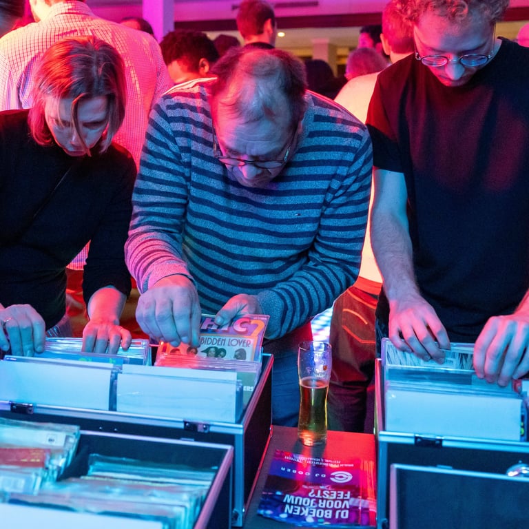 Dokter Vinyl uitzoek bakken