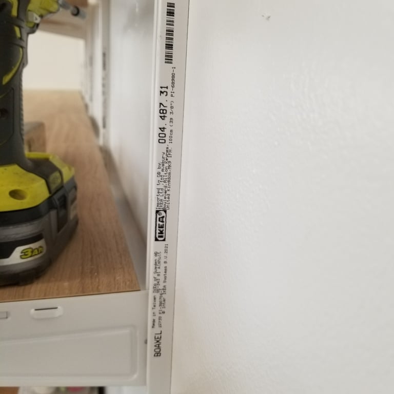 IKEA Boaxel vertical support close-up