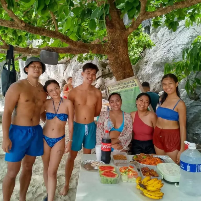 El Nido Palawan privat Island Hopping Tour