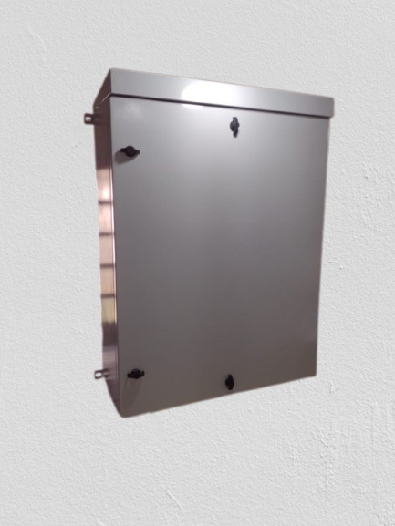 quadro de comando com teto, painel em fibra de vidro, quadro elétrico em fibra de vidro