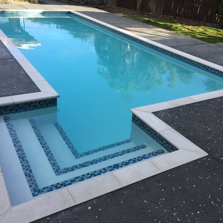 عزل مسبح بالدمام