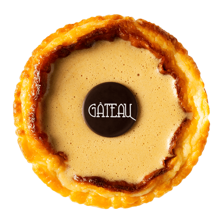 Schmandtarte mit geröstetem Sesam, Salz & Valrhona Dulcey | Gâteau Pâtisserie | Porte Neuf | Detmold