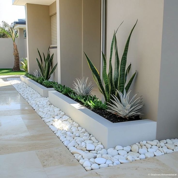 Alçı ve boya uygulamalarıyla modernleştirilen alan