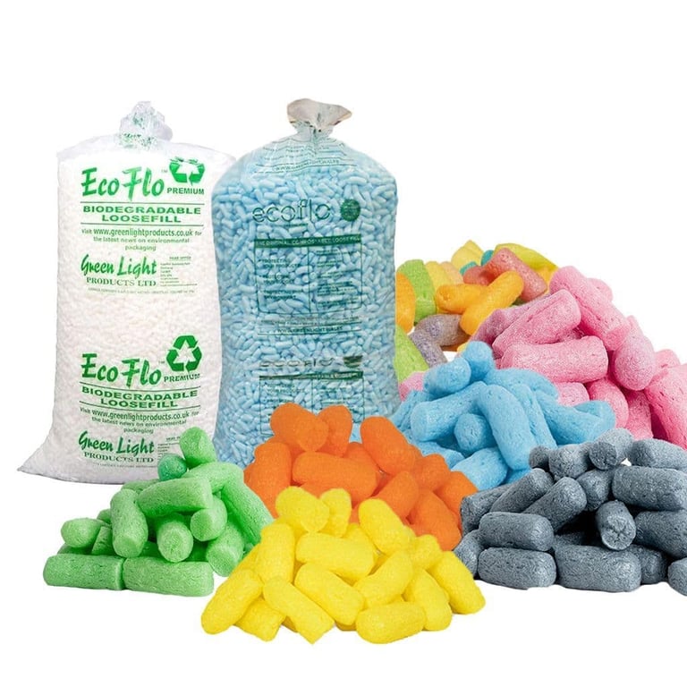 Eko pildviela un krāsaina burbuļplēve iepakošanai