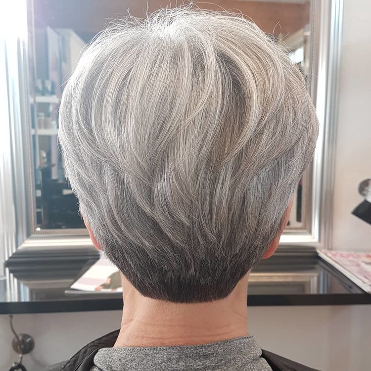 hiustenleikkaus paksut hiukset parturi kampaamo raisio