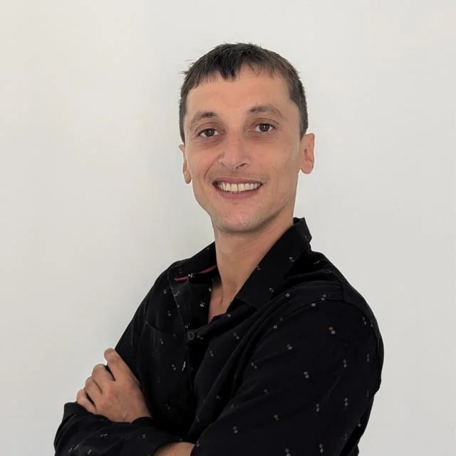 Nicolas Elorduy, Founder and CEO of intech Heritage, focused on software, SaaS solutions and business growth.