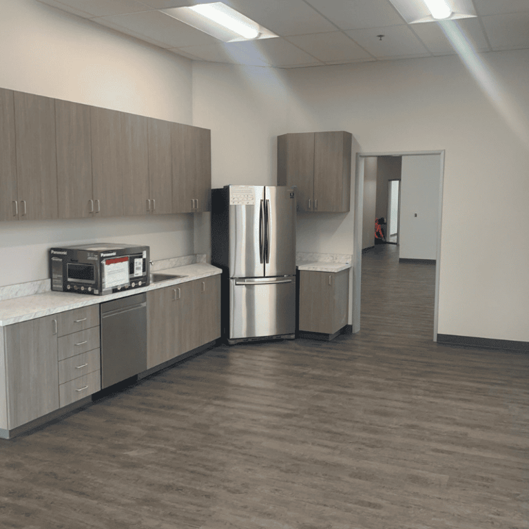 Move-out kitchen cleaning for empty rental properties in Durham Region