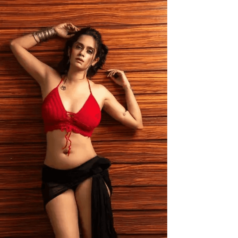 Nancy S: The Crochet Designer Behind "KAURE" and "Hook me Up"