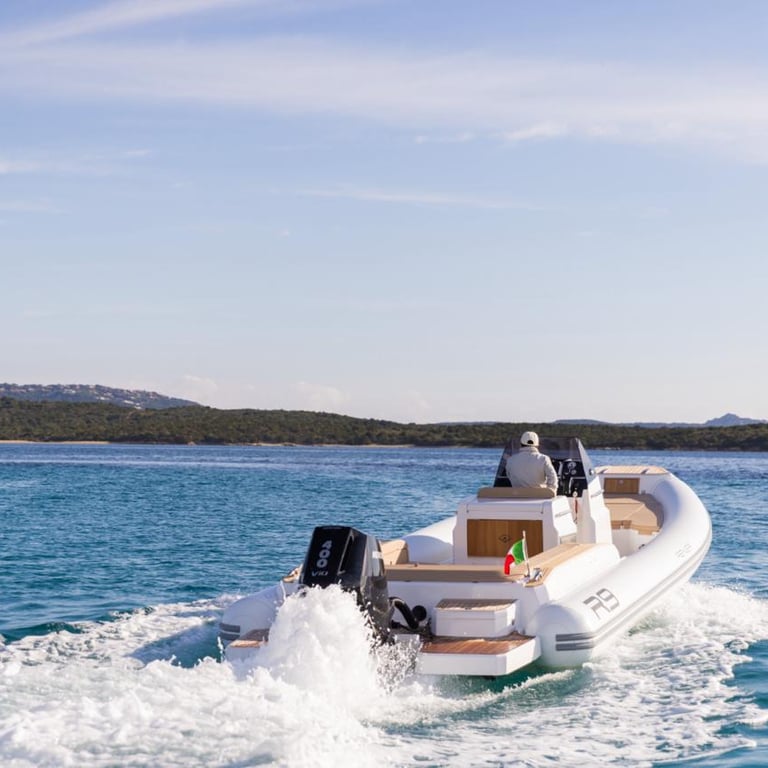 Noleggi gommoni Porto Rotondo Flag Sardinia